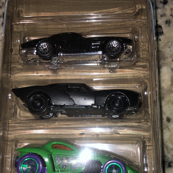 🥳HP🎉DC Batman Hot Wheels 5 pack - Picture 4 of 10